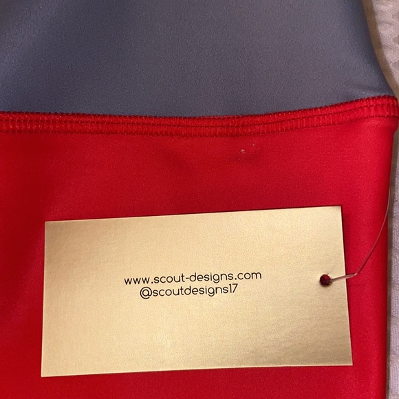 NEW! $78 SCOUT DESIGNS Chevron Stripe Leggings M & L Red Gray Yellow - Picture 13 of 16